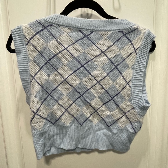 Junior’s Size Medium Blue Argyle Sweater Vest - Picture 2 of 5